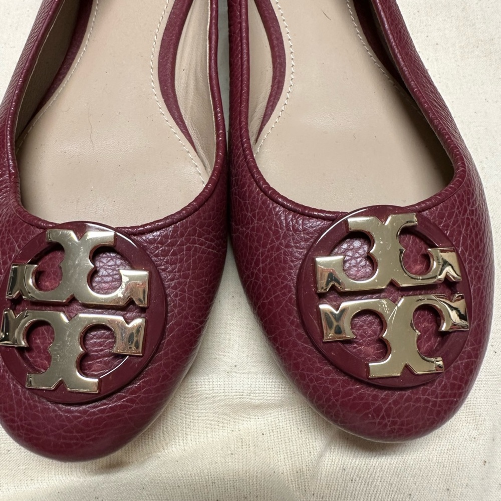 Tory Burch, burgundy, 7.5 flats like new condition
